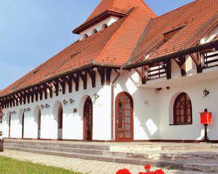 Hortobagy Club Hotel Экстерьер фото
